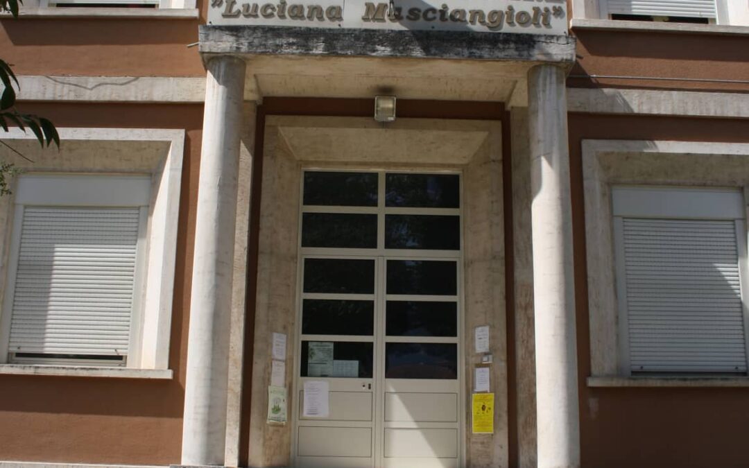 Scuola Elementare “Luciana Masciangioli” – Sulmona (AQ)